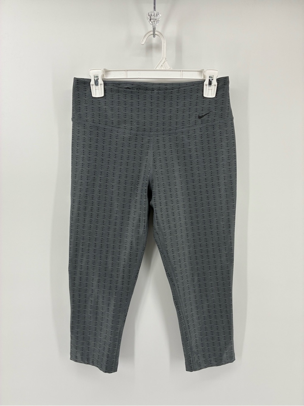 Nike Gray Cropped Leggings